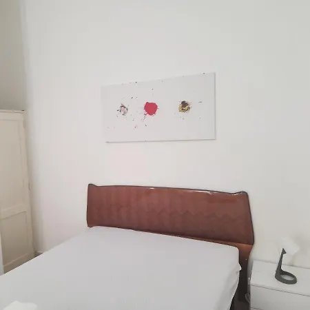 Meme 3 Taviano (Lecce)